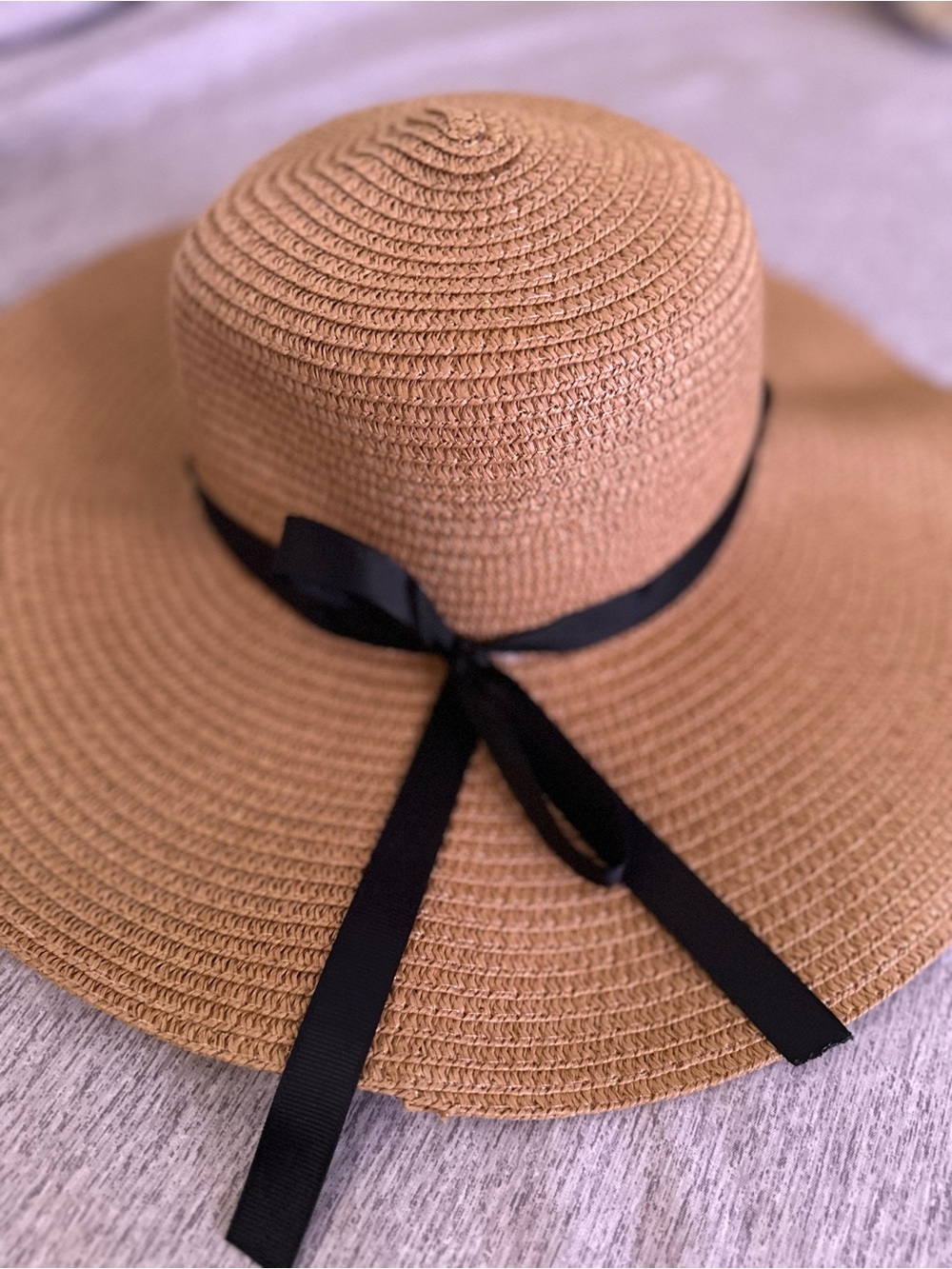 Straw Hat 👒 - Like New
